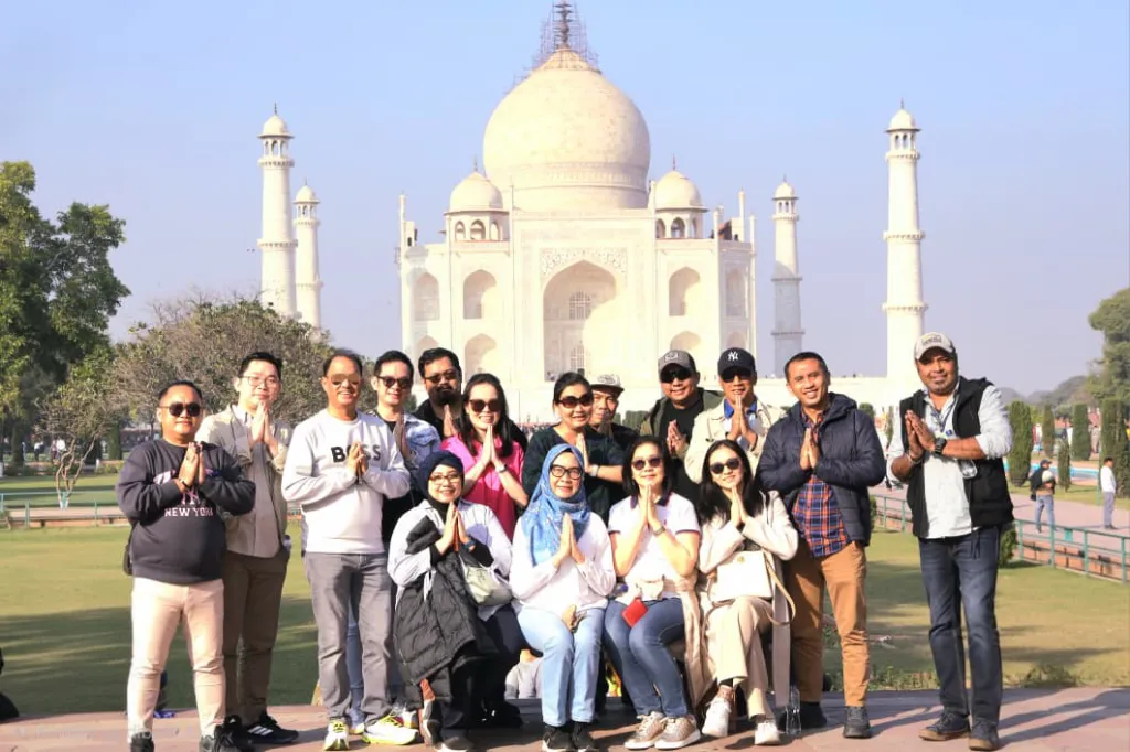 Taj Mahal dan Pelajaran Sunyi tentang Makna Bekerja