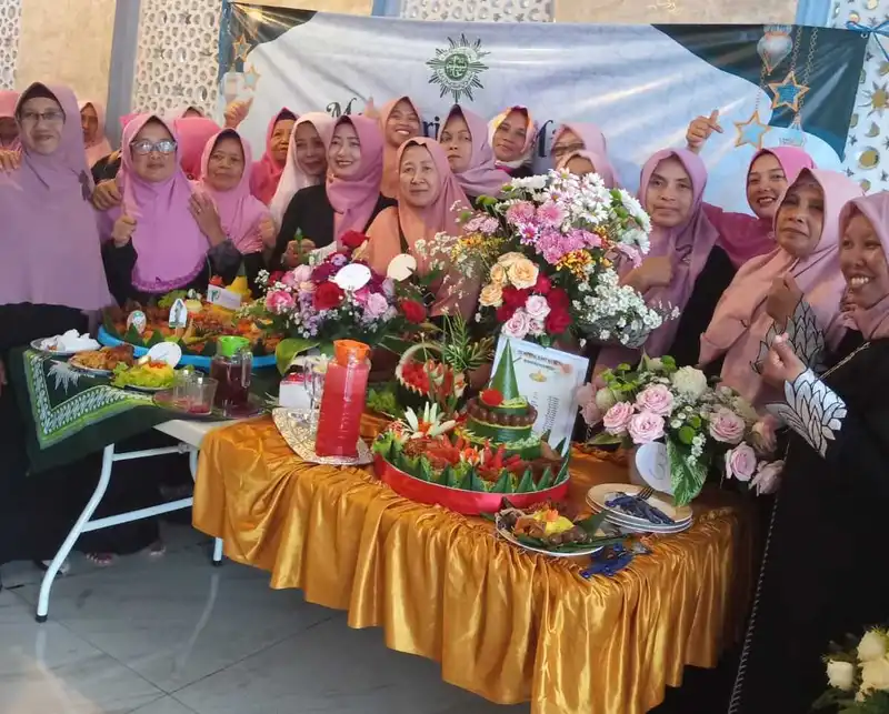 Semangat memaknai Milad ke-113 Muhammadiyah diwujudkan oleh Pimpinan Ranting Aisyiyah (PRA) Sidomulyo, Bumiaji, Kota Batu dengan menggelar serangkaian lomba unik dan inspiratif.