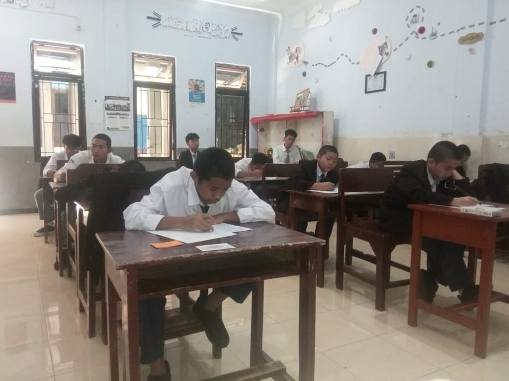 PAS Ganjil MTs–MA Muhammadiyah 2 Kota Malang Dimulai Tertib, Kejujuran Jadi Pesan Utama