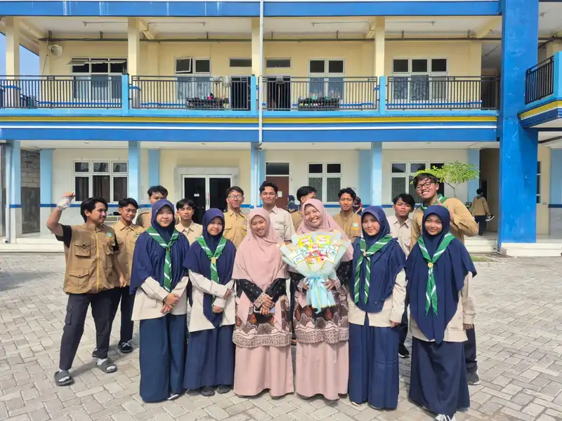 Puncak Hari Guru Mubosta: Apresiasi Tak Seberapa untuk Dedikasi Tak Terbatas