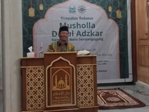 Bahas Awal Surah Al-Baqarah, Wakil Ketua PDM Lamongan Isi Pengajian Bulanan di Mushala Darul Adzkar Sendangagung