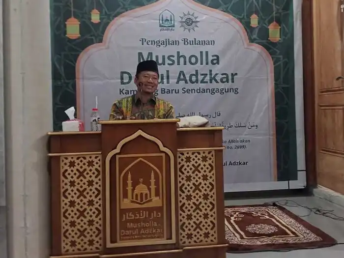 Bahas Awal Surah Al-Baqarah, Wakil Ketua PDM Lamongan Isi Pengajian Bulanan di Mushala Darul Adzkar Sendangagung