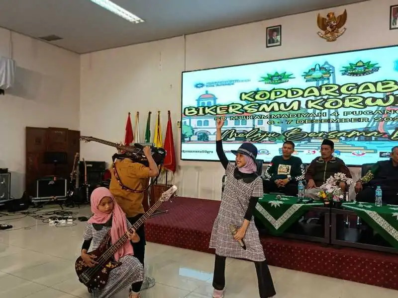 Aksi Heboh Siswa Mudipat Gemparkan Panggung Kopdargab V BikersMu Jatim