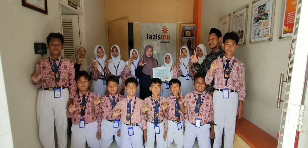 Wujud Empati, MI Muhammadiyah 7 Kenep Himpun Donasi bagi Korban Bencana Sumatra