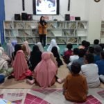 Tingkatkan Minat Baca Siswa SD Almadany Laksanakan Kunjungan Literasi ke Perpusda Gresik