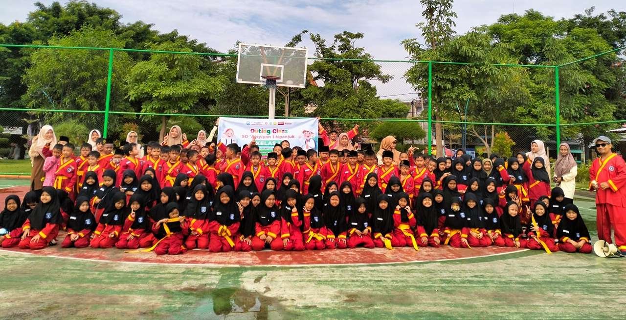 Serunya Outing Class Siswa SD Aisyiyah 1 Nganjuk di Taman Nyawiji