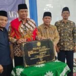 Penandatanganan Prasasti Masjid An-Nur di Pengajian Rutin Ahad Pagi PCM Mulyorejo
