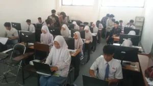 FIFIT UMMAD Laksanakan Pengabdian Masyarakat Bidang Literasi Digital