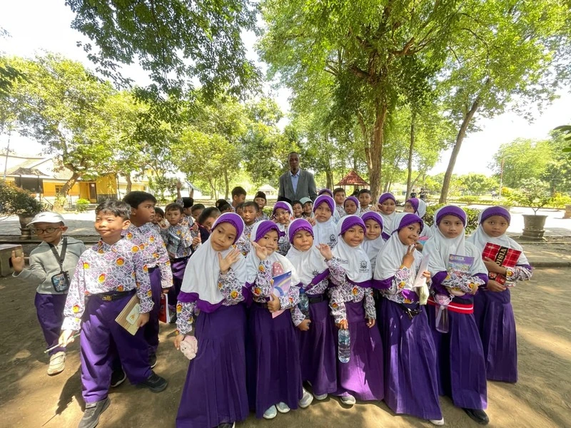 One Day SD Sakri Visit Kampung Inggris Pare