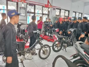 Laboratorium Sepeda Motor SMK Muda Genteng Jadi Destinasi Wisata Edukasi Siswa SMP