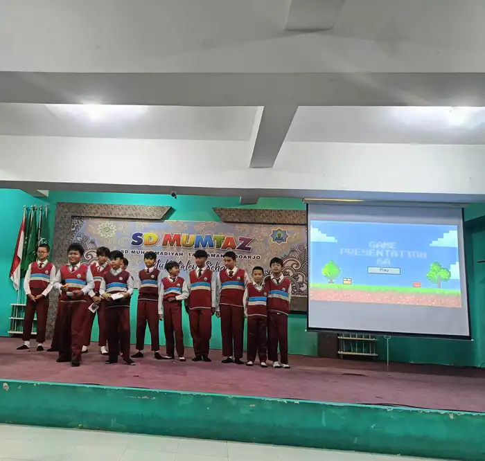 Bukan Main Game, tapi Bikin Game! Aksi Keren Coding Siswa Kelas 6 SD Mumtaz