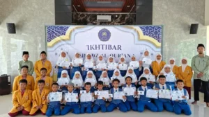 MI Islamiyah Mojopetung Gelar Ikhtibar Tahfidzul Quran Perdana