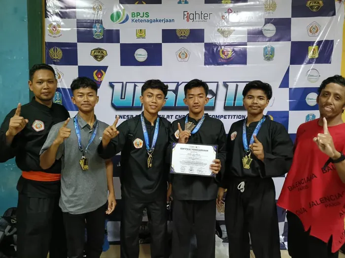 Empat Atlet SMAMUSIX Karangasem Harumkan Sekolah di Kejuaraan Pencak Silat UNESA