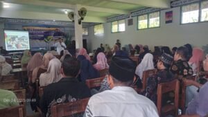 Parenting Perdana MTs Muga Sumberrejo Berjalan Sukses, Bahas Peran Orang Tua di Era Digital