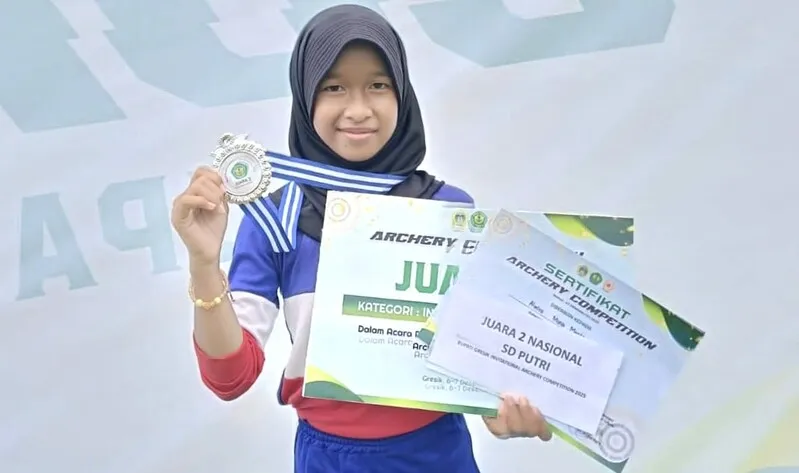 Siswi SD Almadany Raih Juara 2 Nasional di Kejuaraan Panahan