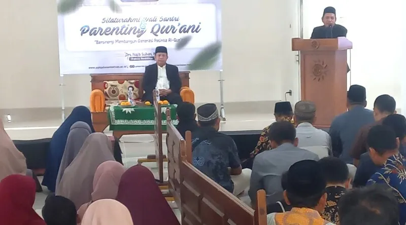 Atasi Keterbatasan Waktu Orang Tua, PPTQ Ahmad Dahlan Rangkaikan Parenting dengan Momen Penjemputan Santri