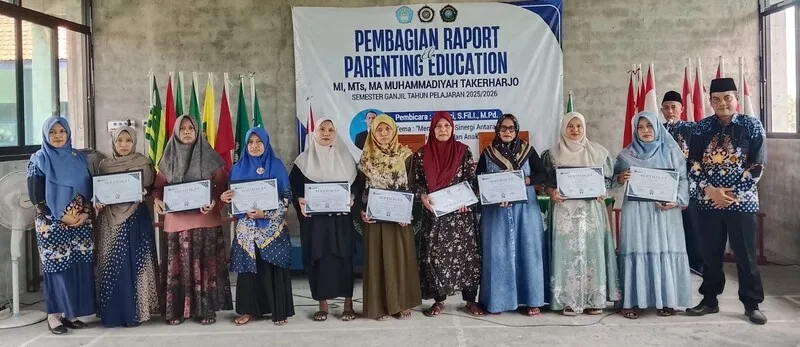 MI, MTs, dan MA Muhammadiyah Takerharjo Apresiasi Wali Murid yang Berhasil Membimbing Anaknya hingga Berprestasi