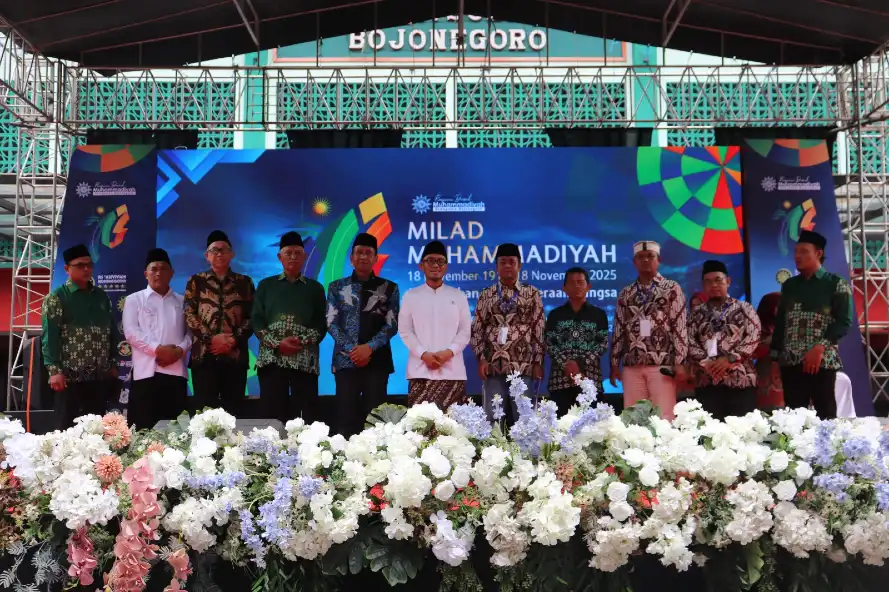 Lazismu Bojonegoro Persembahkan 1.113 Porsi Bakso Gratis di Tabligh Akbar Milad ke-113 Muhammadiyah