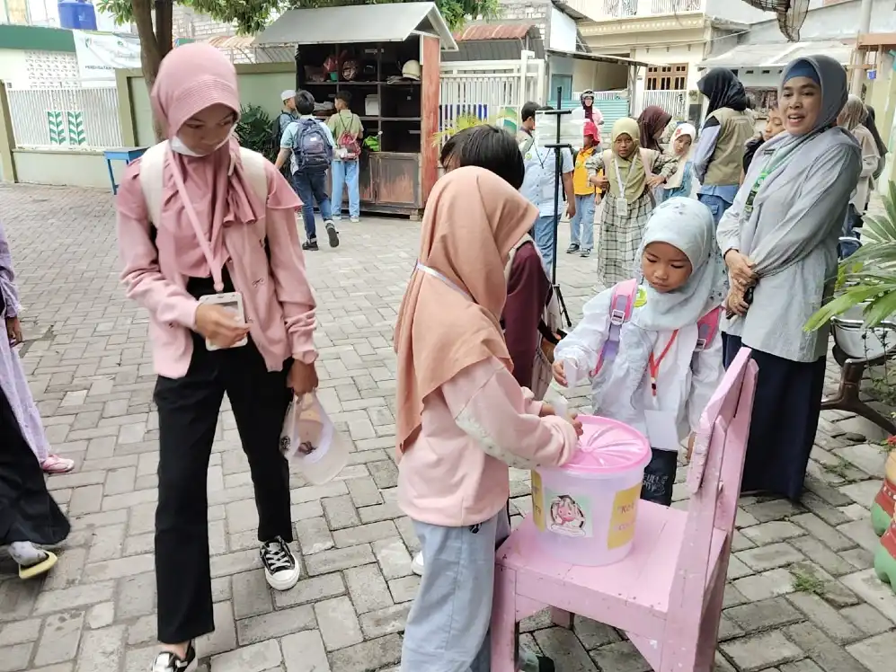 Siswa SD Almadany Mulai Galang Donasi Kemanusiaan untuk Korban Bencana Aceh dan Sumatera