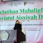 Ketua PDNA Lamongan Ajak Peserta PMNA dan Pelatihan Kerja Tata Niat dan Perkuat Peran Dakwah Perempuan