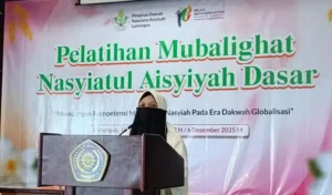 Ketua PDNA Lamongan Ajak Peserta PMNA dan Pelatihan Kerja Tata Niat dan Perkuat Peran Dakwah Perempuan