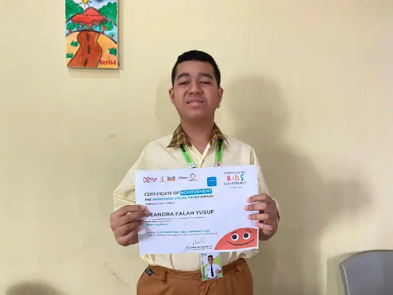 Angklung Matik Siswa Inklusif SMPM 2 Surabaya Memukau Panelis International Kids Conference