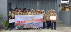 Pelajar SMP Muhammadiyah 1 Blitar Terabas Panas, Galang Dana untuk Korban Bencana Aceh-Sumut