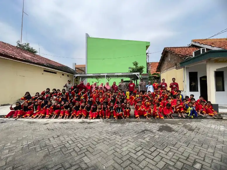 Disiplin Day Kedua MI Mutu Sukodadi, Siswa Belajar Karakter di Polsek Sukodadi