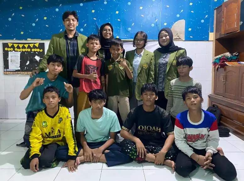 Mahasiswa UPN Veteran Jatim Gelar Gerakan Sadar Lingkungan dan Kesehatan di LKSA Muhammadiyah Rungkut