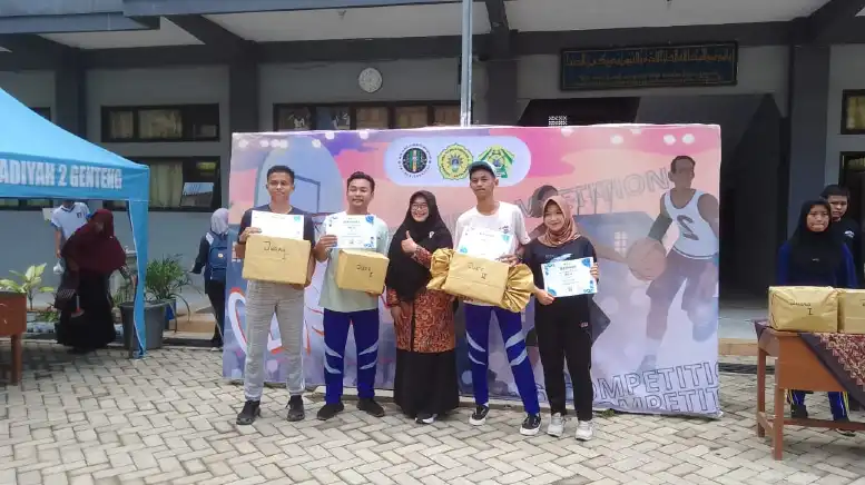 Luapan Kegirangan Murid SMA Muha Genteng Warnai Class Meeting Usai PSAS Ganjil