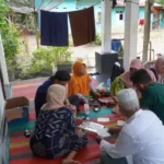 Dua Pekan Terisolasi, EMT Muhammadiyah Tembus Dusun Benteng Layani Warga