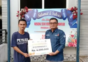 MI Muhammadiyah 02 Pondok Modern Paciran Salurkan Donasi Kemanusiaan melalui Lazismu Lamongan