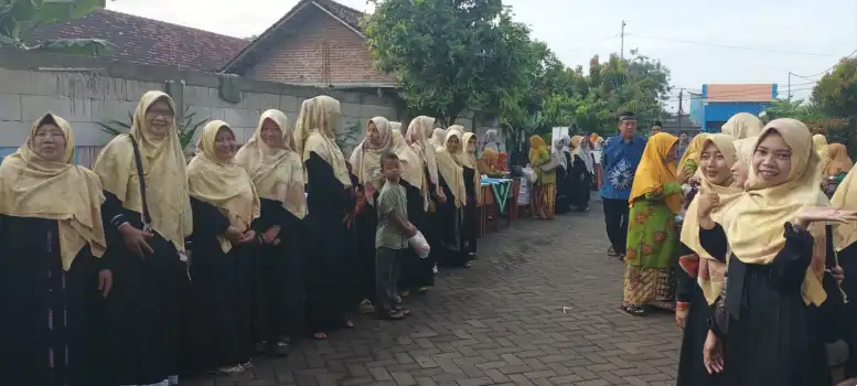 Kerajinan Ecoprint Binaan Pondok Pesantren Muhammadiyah An-Nur Meriahkan Kajian Fajar Timur