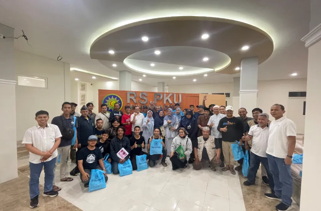 Menerjang Hujan, Muhammadiyah Historical Walk Telusuri Jejak Sejarah Ampel