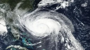 Khotbah Jumat: Hikmah Siklon Senyar dan Kesiapsiagaan Bangsa