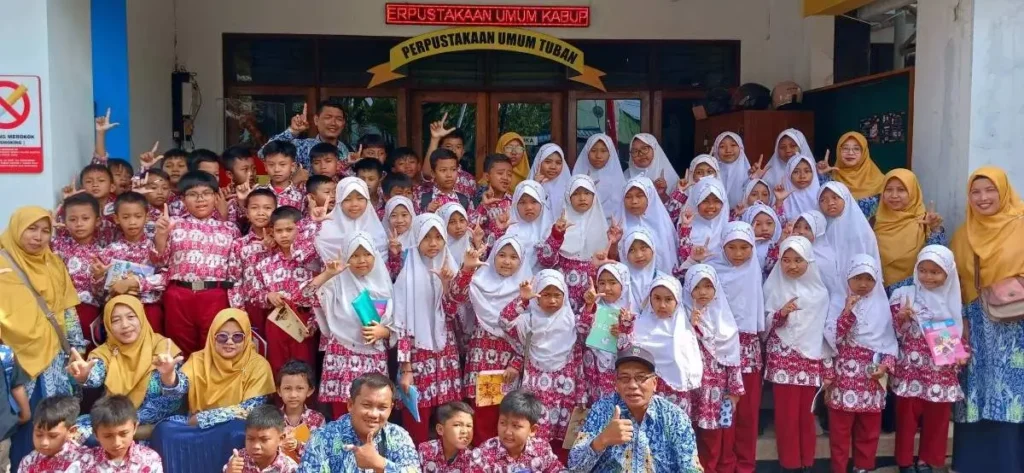MIM 14 Pambon Berkunjung ke Perpusda Tuban untuk Perkuat Budaya Literasi