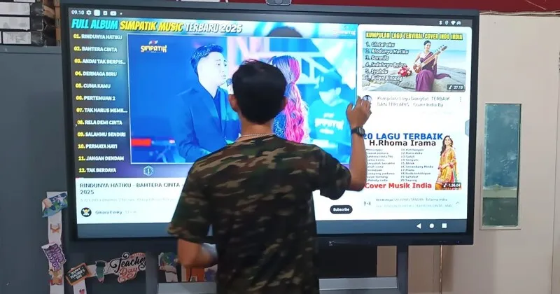 Smartboard Bantuan Presiden Prabowo Tiba di SD Musix, Langsung Diinstal dan Siap Digunakan