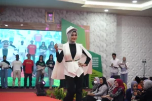 Umsura Resmi Diluncurkan, Perkenalkan Identitas Baru Lewat Fashion Show Spektakuler