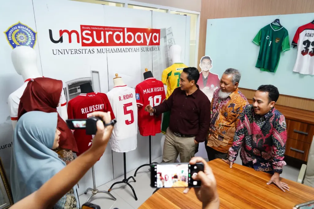Umsura Lelang 14 Jersey Atlet Timnas dan Liga 1 untuk Korban Bencana Aceh–Sumatera