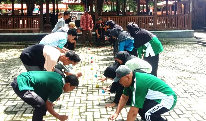 PonpesMU Manafiul Ulum Boyolali Gelar Capacity Building Kreatif, Lakukan Bedah Buku di Bus hingga Outbound