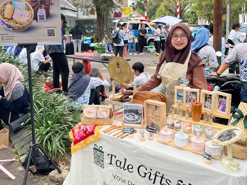 Mahasiswi PAI UMM Torehkan Prestasi Multitalenta, dari Juara Stand Up Comedy hingga Founder Bisnis