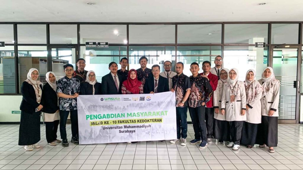 Pengabdian Masyarakat FK UMSURA: Pelatihan Service Excellent Islami Terintegrasi