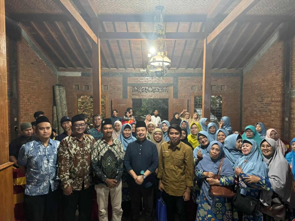 Meneguhkan Alasan Ber-Muhammadiyah: Baitul Arqam II PCM Tambaksari di Sejuknya Pacet