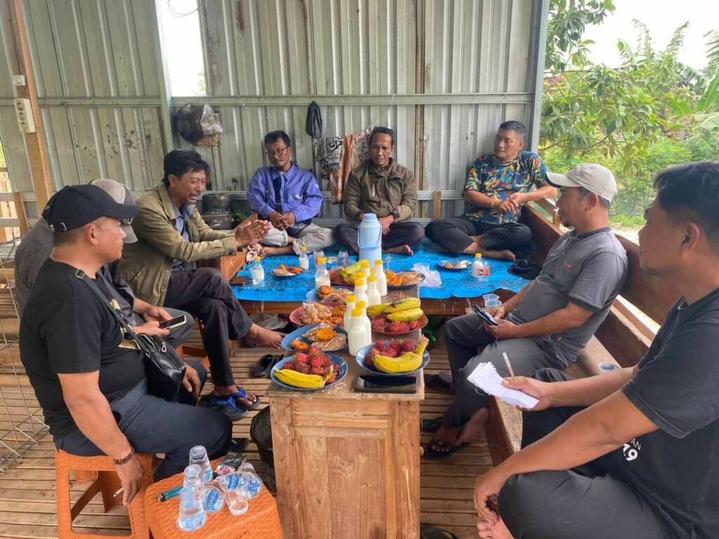 Rapat di Kandang Kambing, Jatam Lamongan Siapkan Badan Usaha