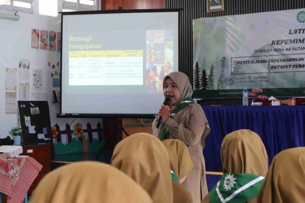 Menumbuhkan Kepemimpinan melalui Metode Pembelajaran Kepanduan