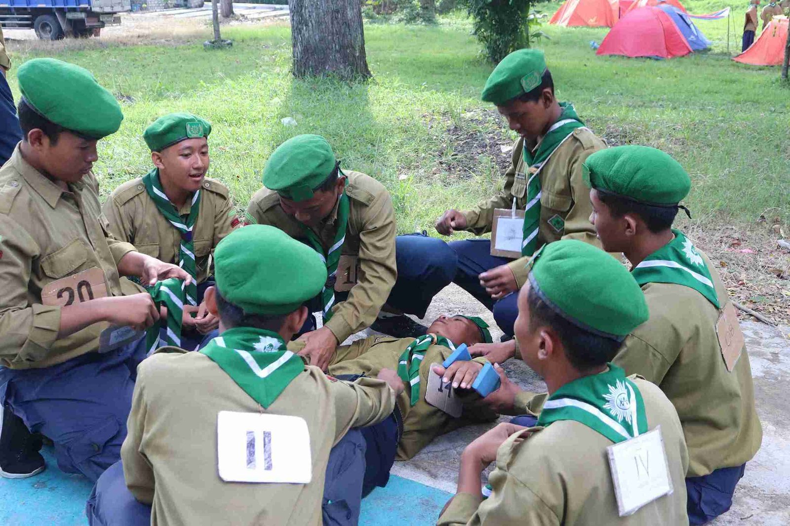 LKP Outdoor Bekali Kader HW Al Mizan dengan Materi P2HW