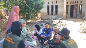 Hari Keempat Aksi Kemanusiaan, KawanMU Kunjungi Lansia Penyintas Banjir