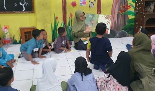 Pertemuan Perdana Prasekolah SD Mugres Digelar Ceria dan Bermakna