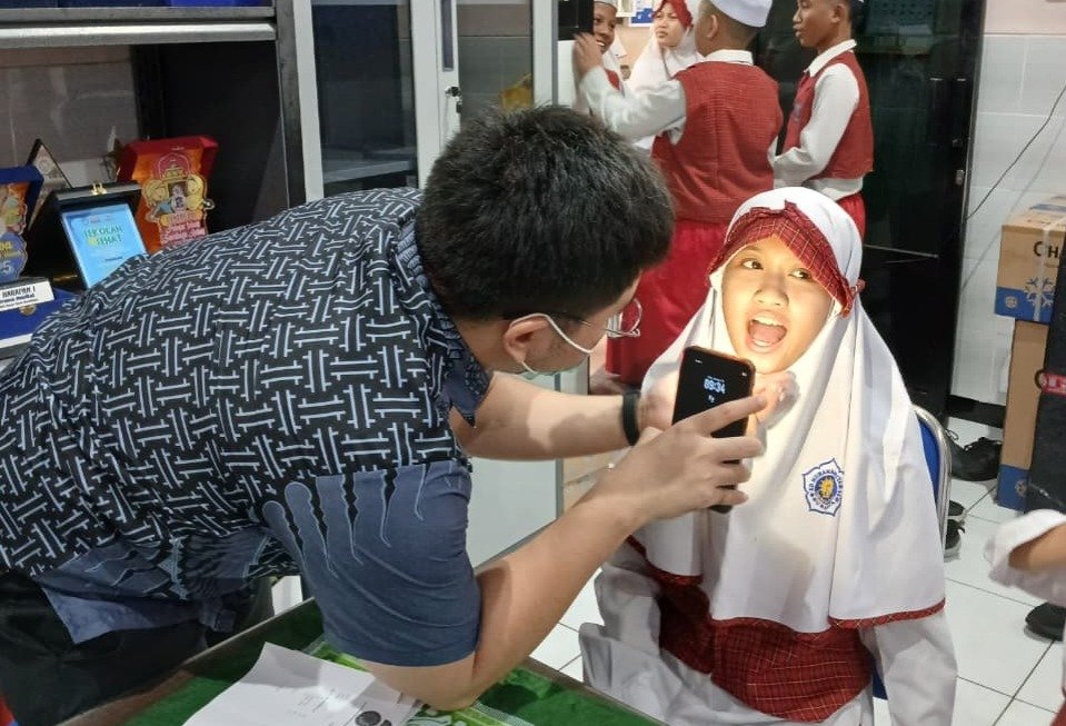 Klinik Pratama Rawat Jalan Al Azhar Gelar Pemeriksaan Kesehatan bagi Siswa Muhlas