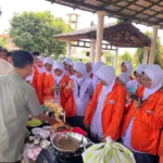 Smamita Belajar Olah Hasil Perikanan di BRMP, Siswa Praktik Buat Nugget Tuna